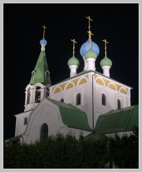 Pravoslavný kostel v Chudobíně, Olympus SP-500, čas 4 s, clona 3.00, ISO 80, ohn. vzdálenost 7.40 mm
