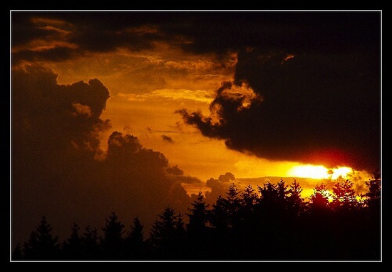 Západ slunce u Bouzova